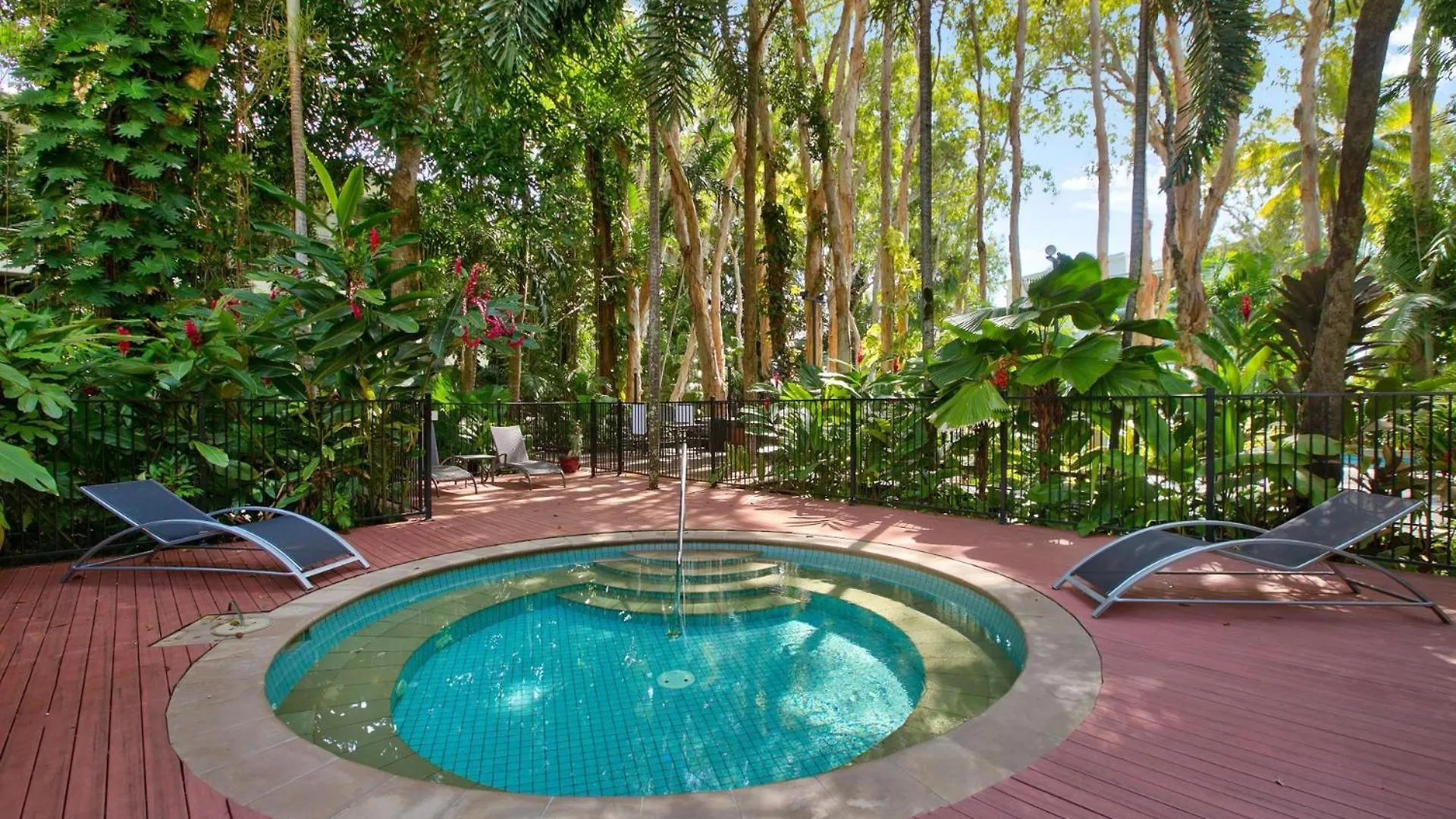 Belle Escapes Drift Beachfront Resort Suite 1305 Palm Cove