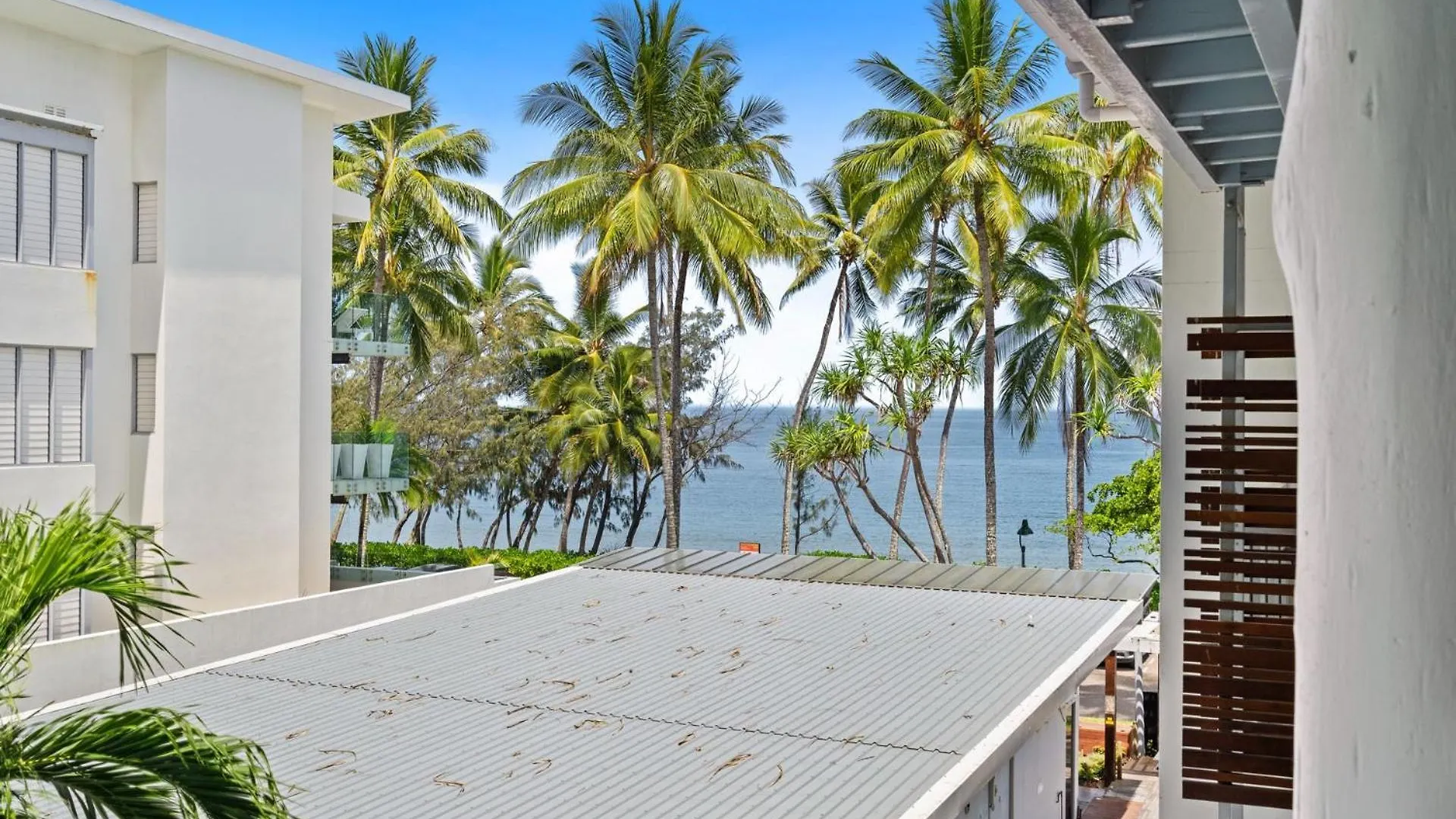 Belle Escapes Drift Beachfront Resort Suite 1305 Palm Cove 0*,  Australia