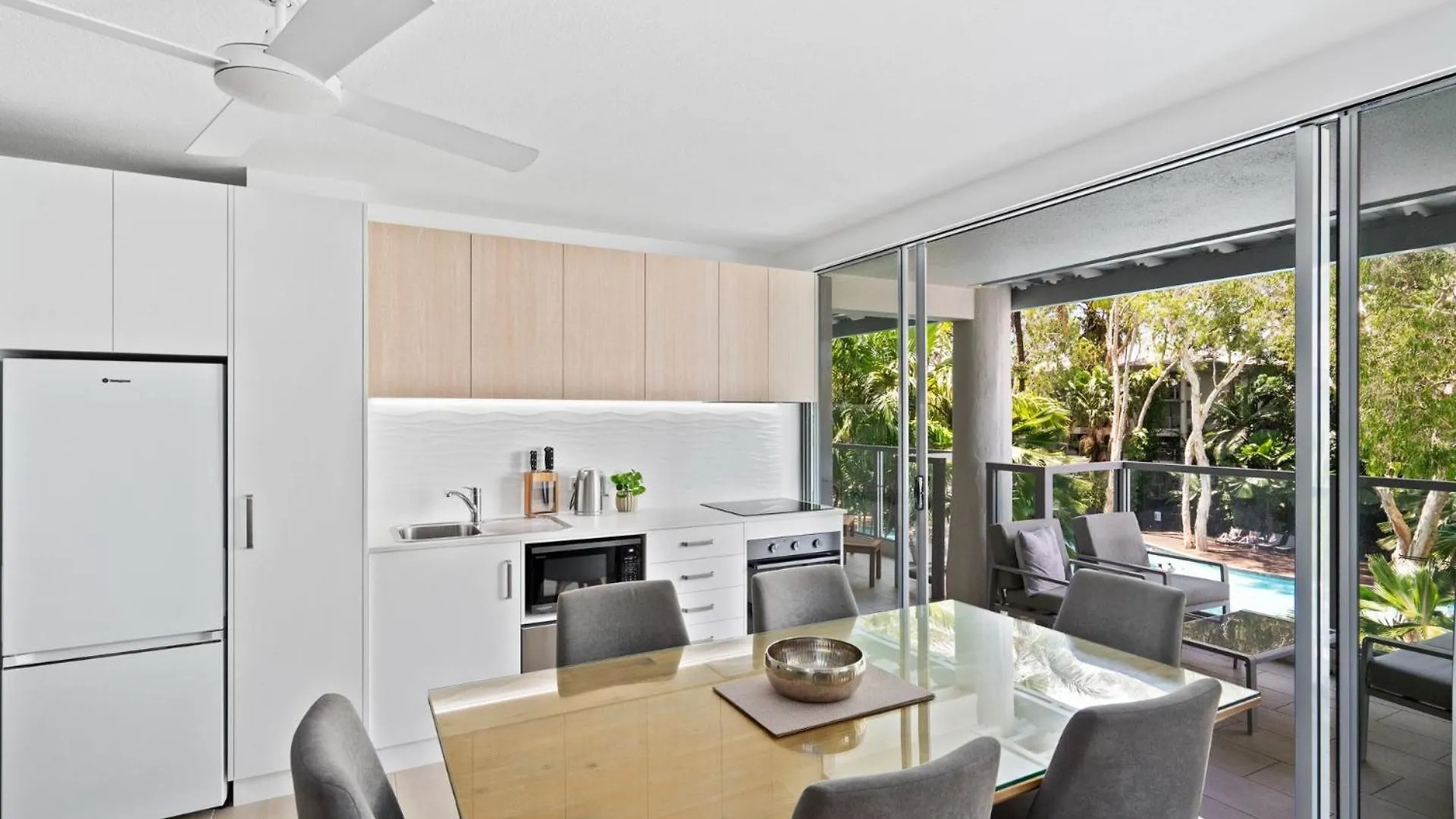 Appartamento Belle Escapes Drift Beachfront Resort Suite 1305 Palm Cove Australia